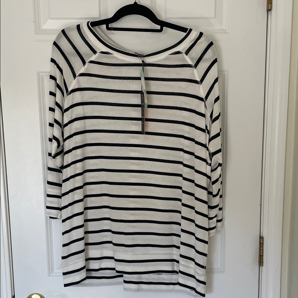 Mix by 41 Hawthorn Black and White Striped Long Sleeve Knit Top NWT 1X